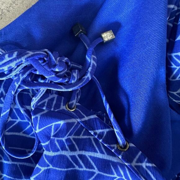 Worthington Women’s Blue Flowy Chiffon Sleeveless Top Size M - Picture 5 of 6